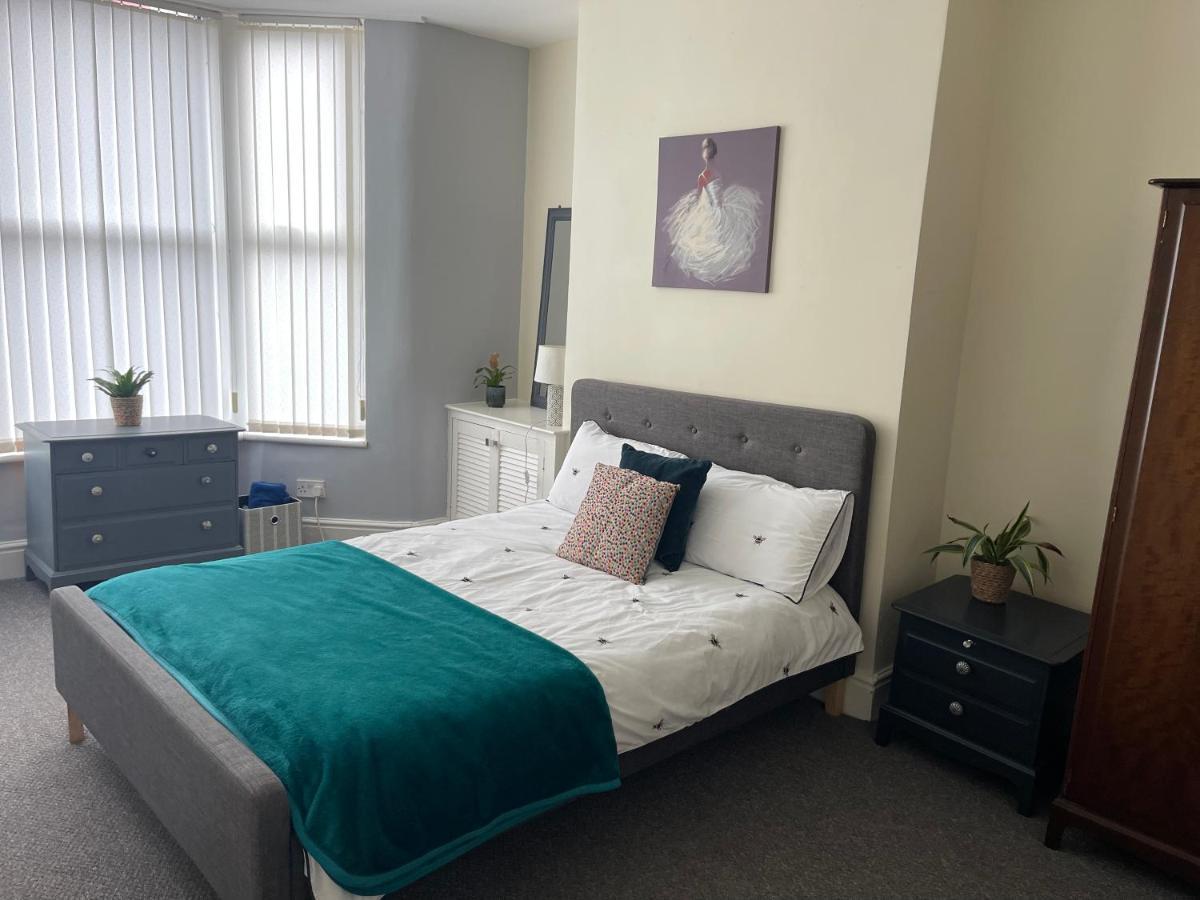 Marks Place Liverpool Extérieur photo